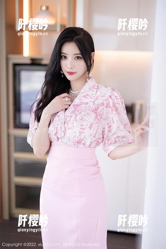 秀人网-李若汐 秀人网 - 李若汐的连体衣:让你明白,原来穿衣可以这么有趣,作品分享免费上线!