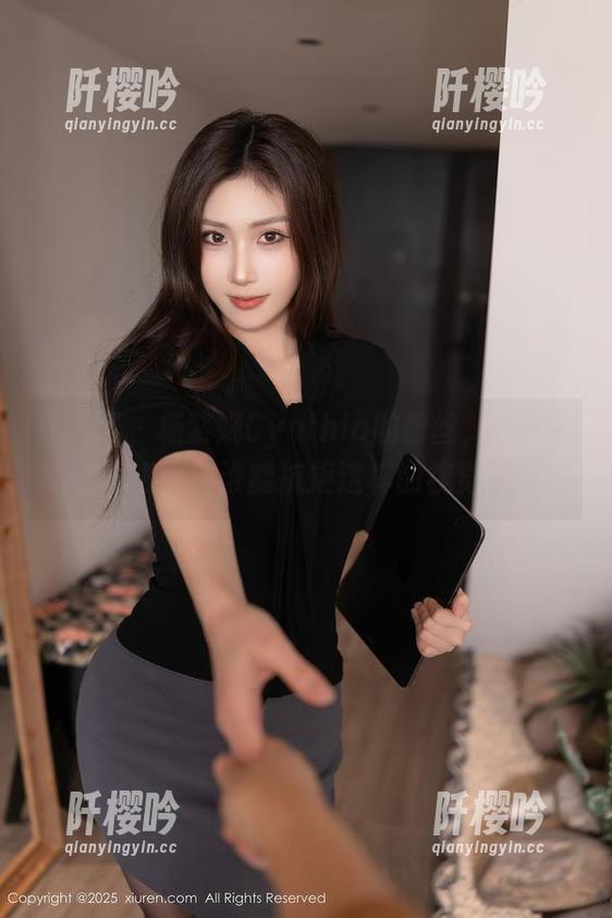 秀人网-杨紫嫣Cynthia 秀人网 - 杨紫嫣Cynthia的蕾丝,在定制路上再进化,谁能抗拒这样的视觉享受?