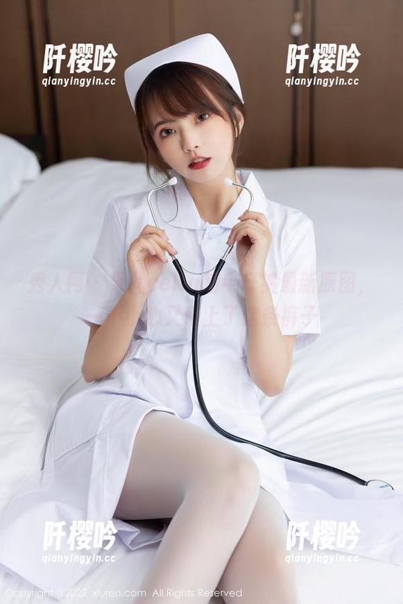 秀人网-果儿celia 秀人网 - 果儿celia的牛仔裤最新原图,一不小心又爱上了这条裤子