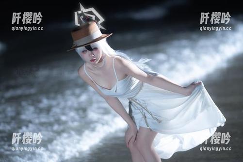 小空来袭！纸悦Etsu_ko的最新图片更新，哎呀，这个角度，真是……让我想多了！
