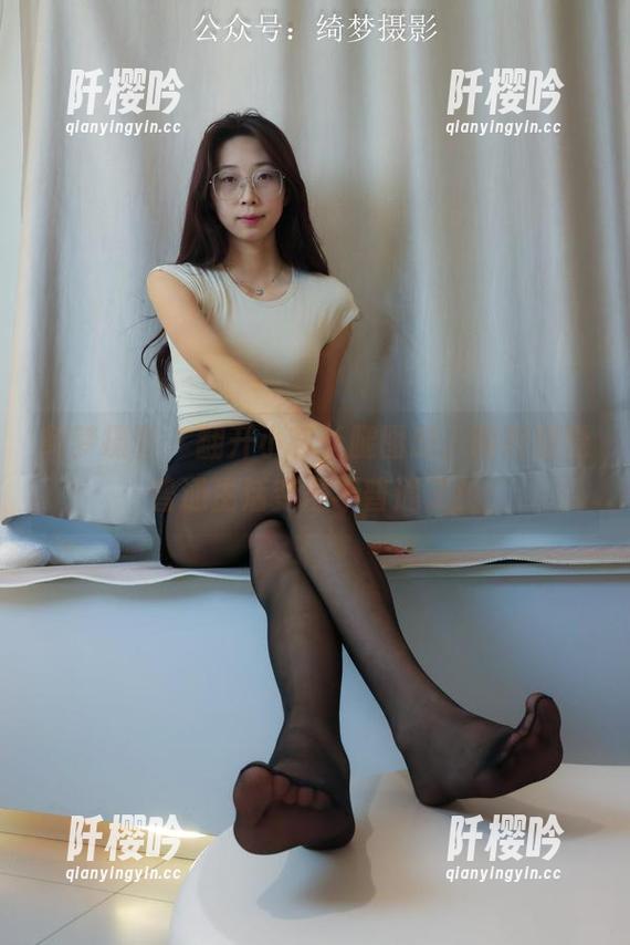 绮梦摄影 - 翻开小艺长腿图册，瞬间感觉普通生活变得不普通了！