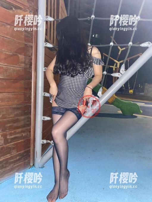 若若老师 微密圈 - 她的裸足在定制写真中绽放,若若老师真的是天赐的尤物