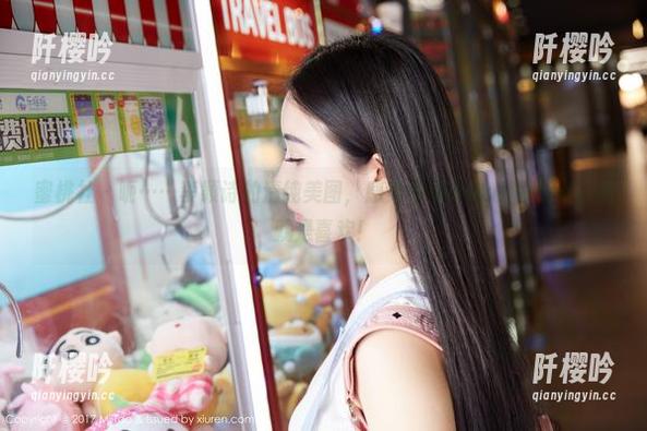 蜜桃社-李颖诗 蜜桃社 - 呃……李颖诗的清纯美图,感觉有点小awkward,但就是喜欢!