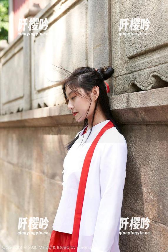蜜桃社-杏子 蜜桃社 - 下载杏子的JK写真集,可能会令你心跳加速,嘘小声点!