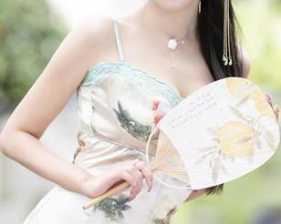 语画界 – 浴缸里的徐莉芝Booty：私拍中的不经意流露