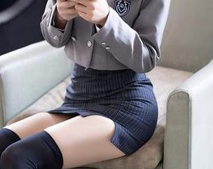 语画界 – 偷偷告诉你，杨紫嫣Cynthia的双马尾私房图包让人心动！