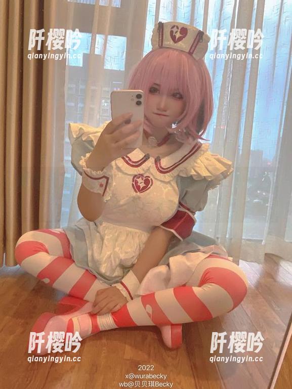 贝贝琪Becky 眼镜图集:贝贝琪Becky在光影中展现的那些意外和惊喜