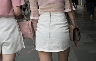 谁说免费图集不能好看？来看看魔镜街拍的咖啡色丝袜高跟美女！